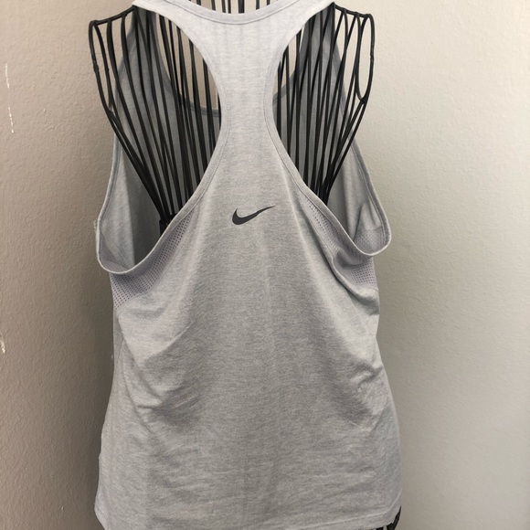 Nike Workout Tank - Picture 5 of 5